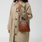 Roxen | Bolso Retro con Cierre Clip Elegancia