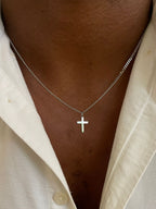 Collar con cruz | Plata